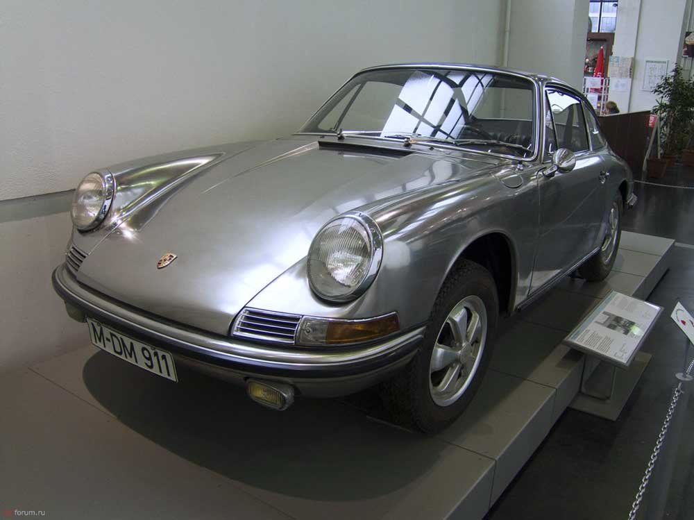 Porsche Stainless Steel Car 911S - 1967 (Front View)
