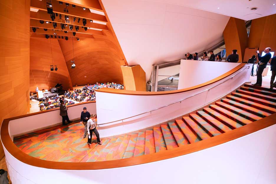 The Floral designs in Walt Disney Concert Hall (Ben Dreith 2025)
