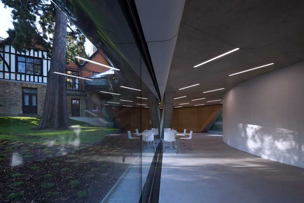 Investcorp Building Interior View from Underground Floor (Photography @ Luke Hayes)