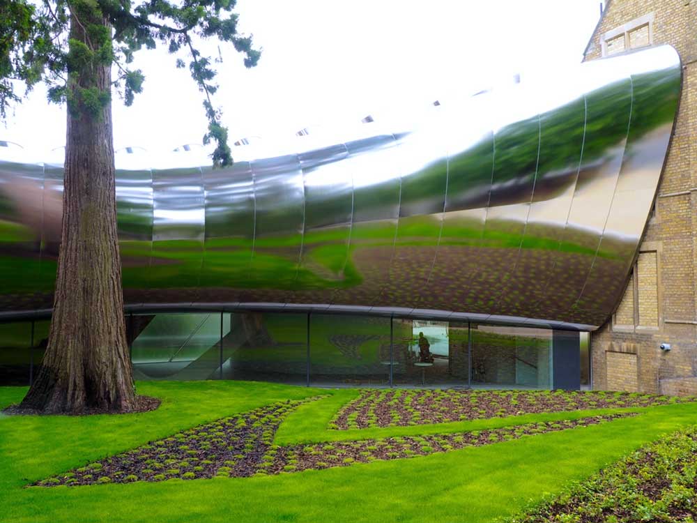 Investcorp Building Stainless Steel Façade Mirror-polished (TSB 2015)