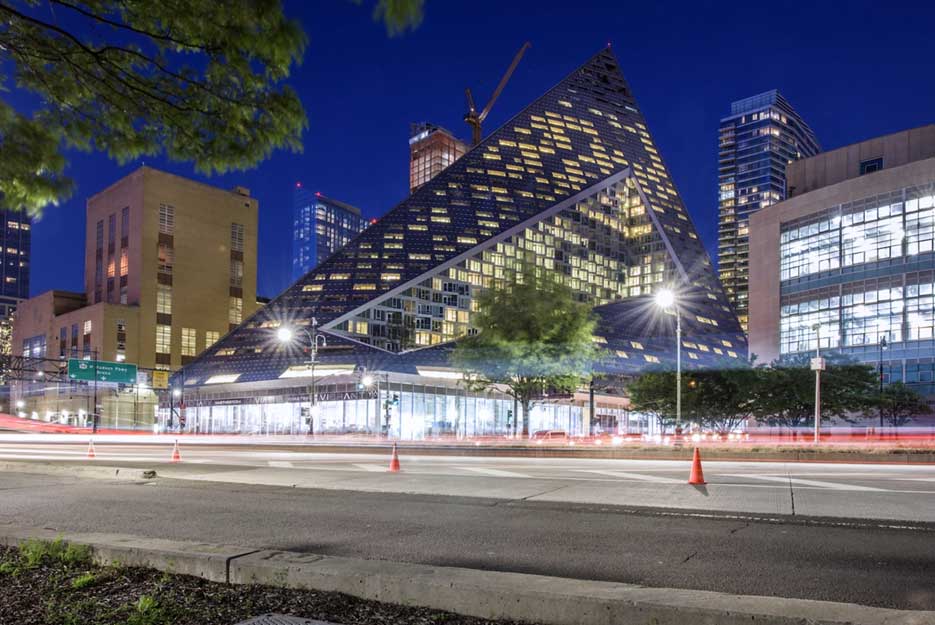 Pyramid-Shaped NYC Building Named World's Best New Skyscraper (New Atlas 2025)