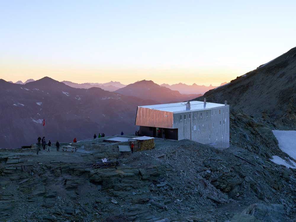 Stainless Steel Panels that Form the Three Façades of the New Tracuit Mountain Hut (Image by Thomas Jantscher)