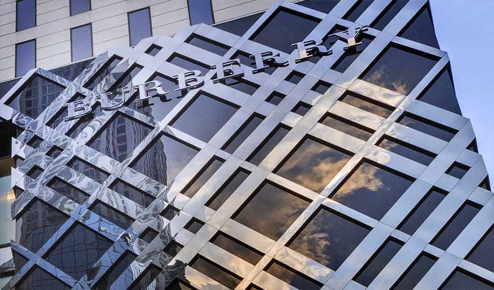 304 Stainless Steel in Black Mirror PVD Coated Finish for Burberry Chicago (Photo Courtesy of A. Zahner Company 2026)