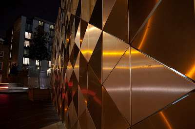 Bermondsey Bicycle Store is Clad with Triangle-module Stainless Steel Panels (Photo Courtesy of Christian Taki et al. & Blogger 2010)