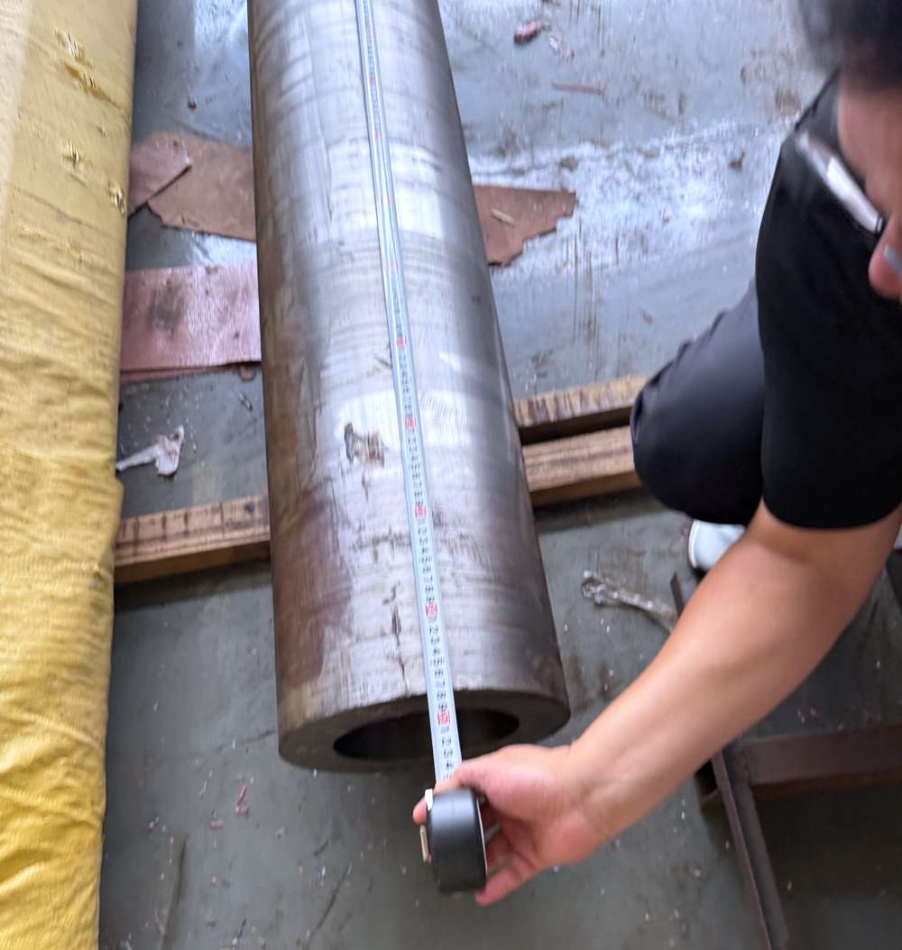 Measurement of a pierced 410 stainless steel seamless pipe